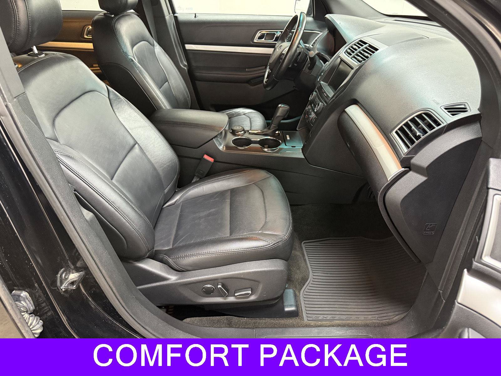 Used 2016 Ford Explorer XLT w/ Equipment Group 202A AWD/4WD image 35