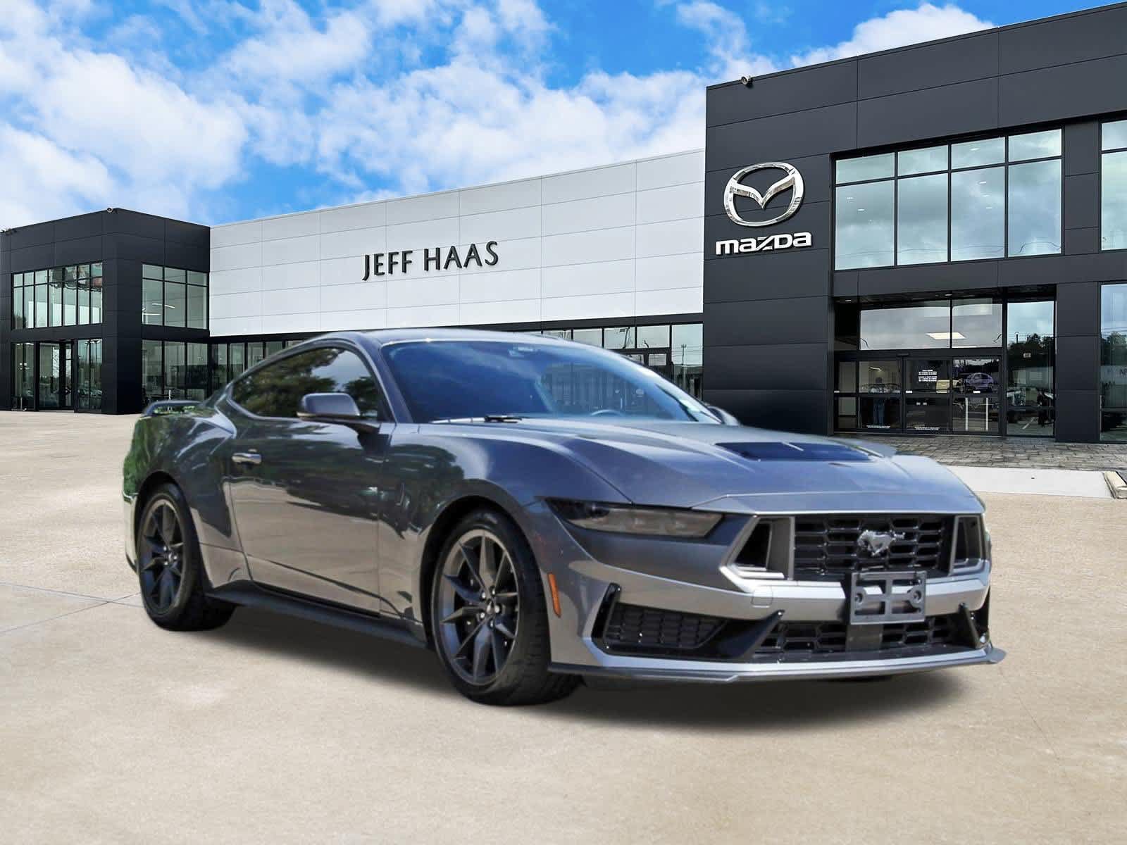 Used 2026 Ford Mustang Dark Horse RWD image 4