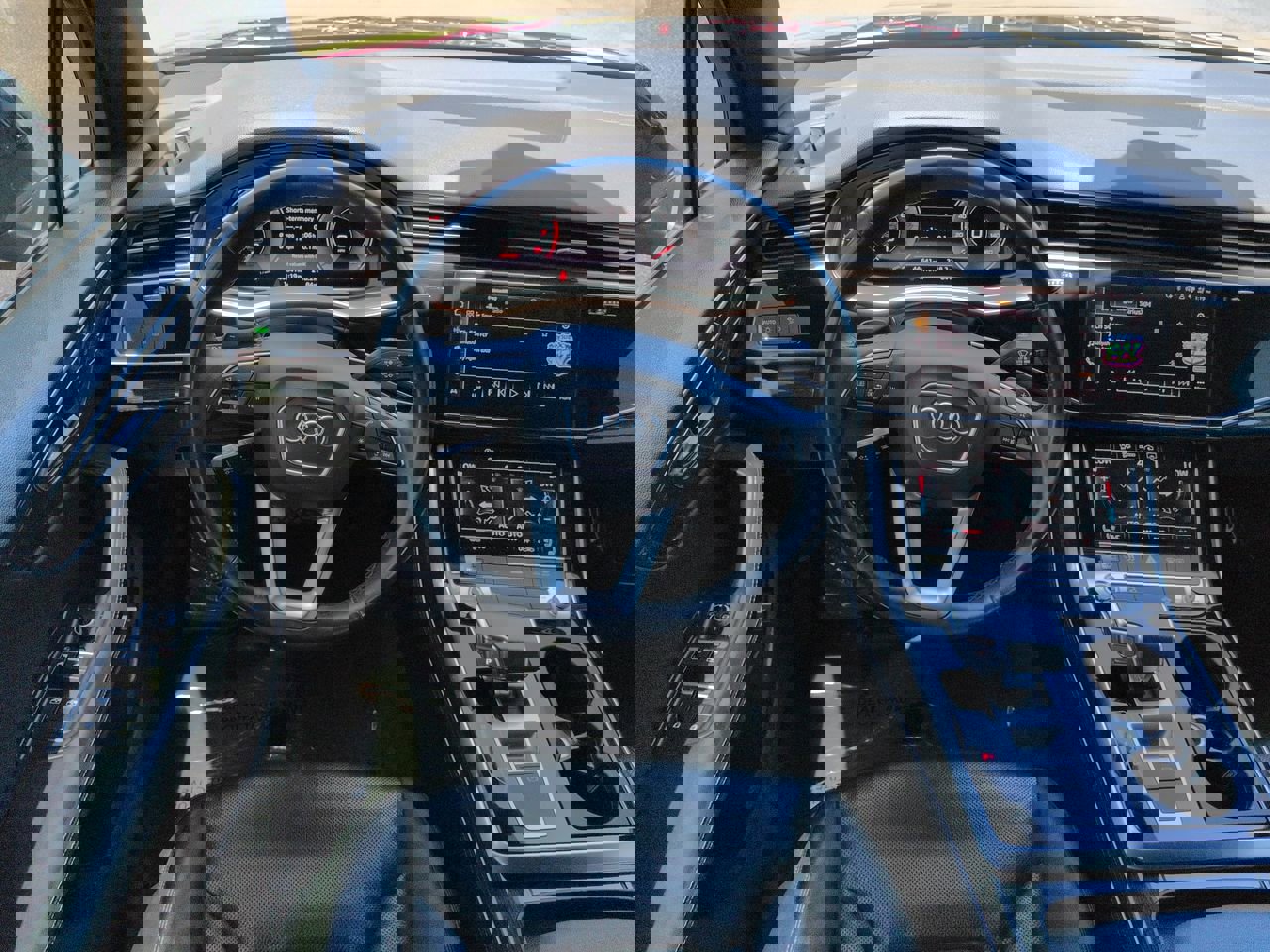 Used 2022 Audi Q7 Premium Plus image 16