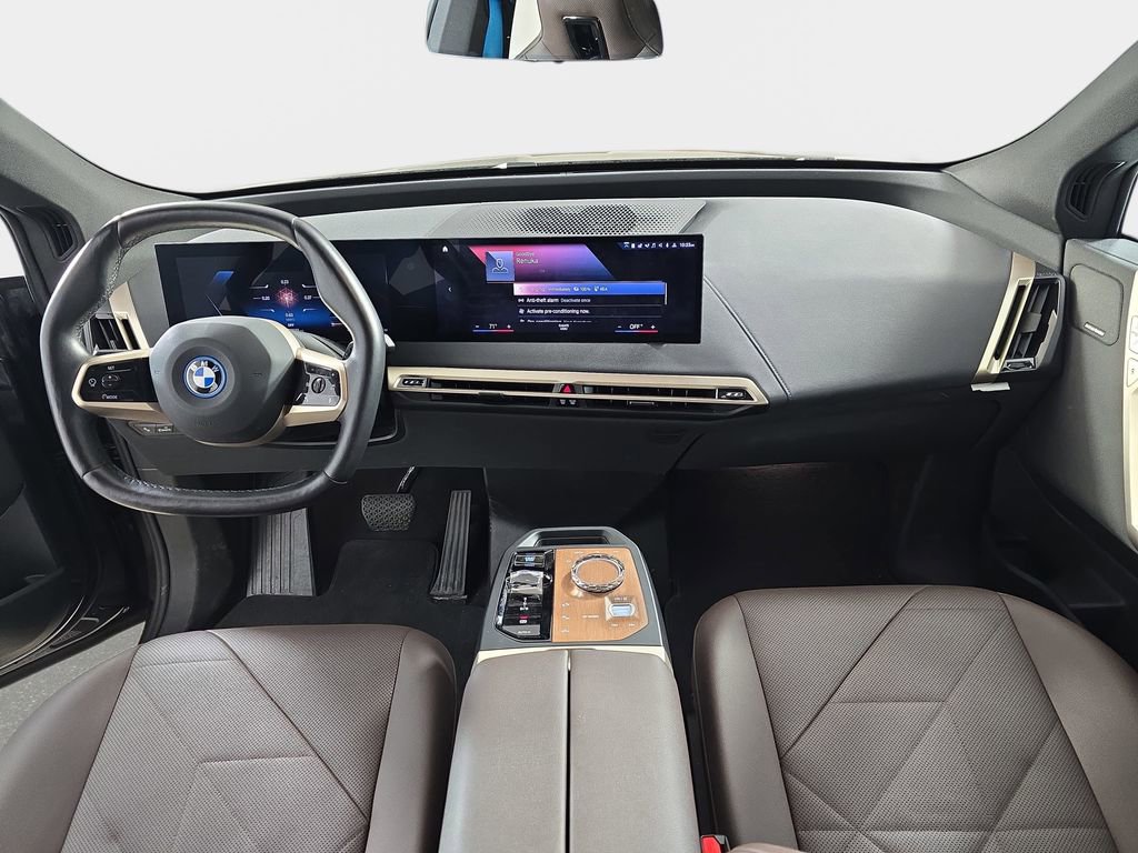 Certified 2023 BMW iX xDrive50 w/ Premium Package AWD/4WD image 14