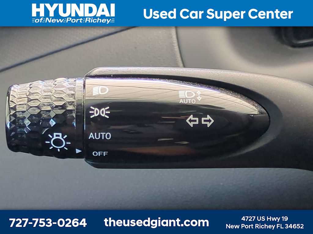 Certified 2022 Hyundai Santa Cruz SEL w/ Activity Package FWD image 31