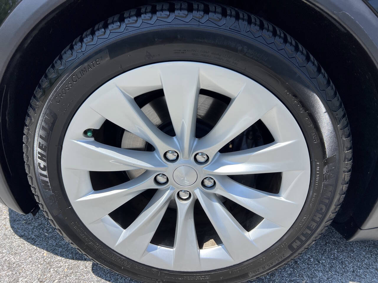 Used 2017 Tesla Model X 75D AWD/4WD image 23