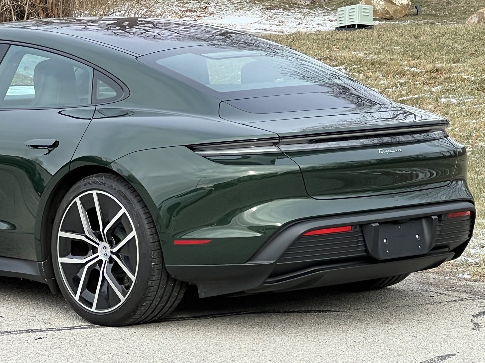 Certified 2025 Porsche Taycan image 9