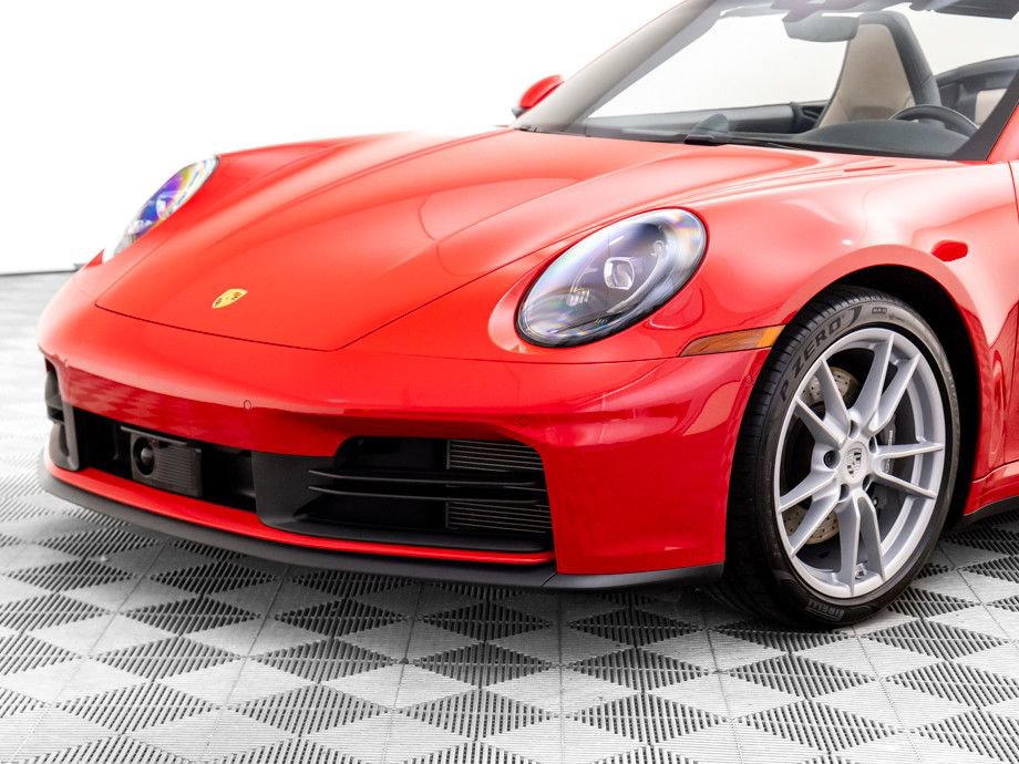 Certified 2025 Porsche 911 Carrera image 34