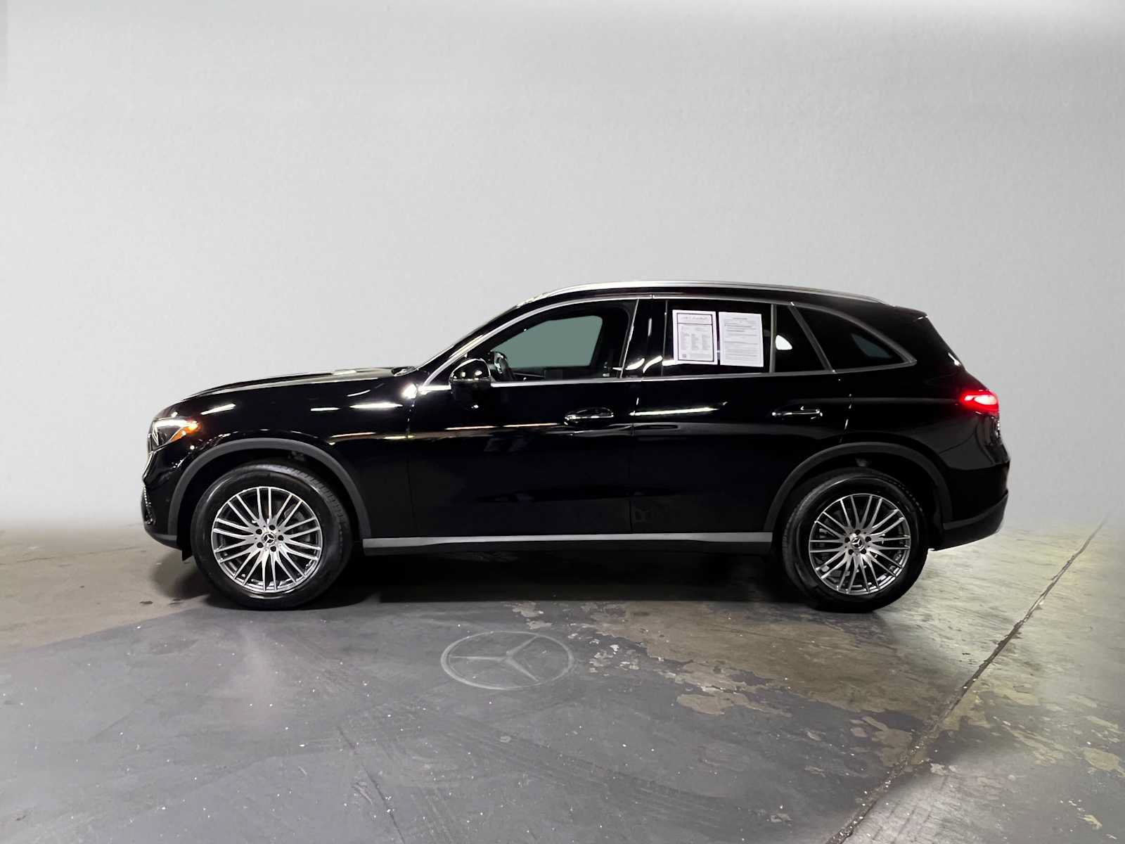 Used 2026 Mercedes-Benz GLC 300 4MATIC image 6