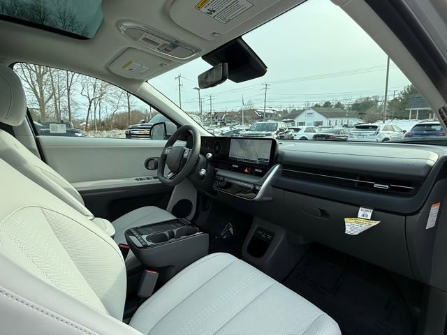 Used 2025 Hyundai Ioniq 5 Limited image 17