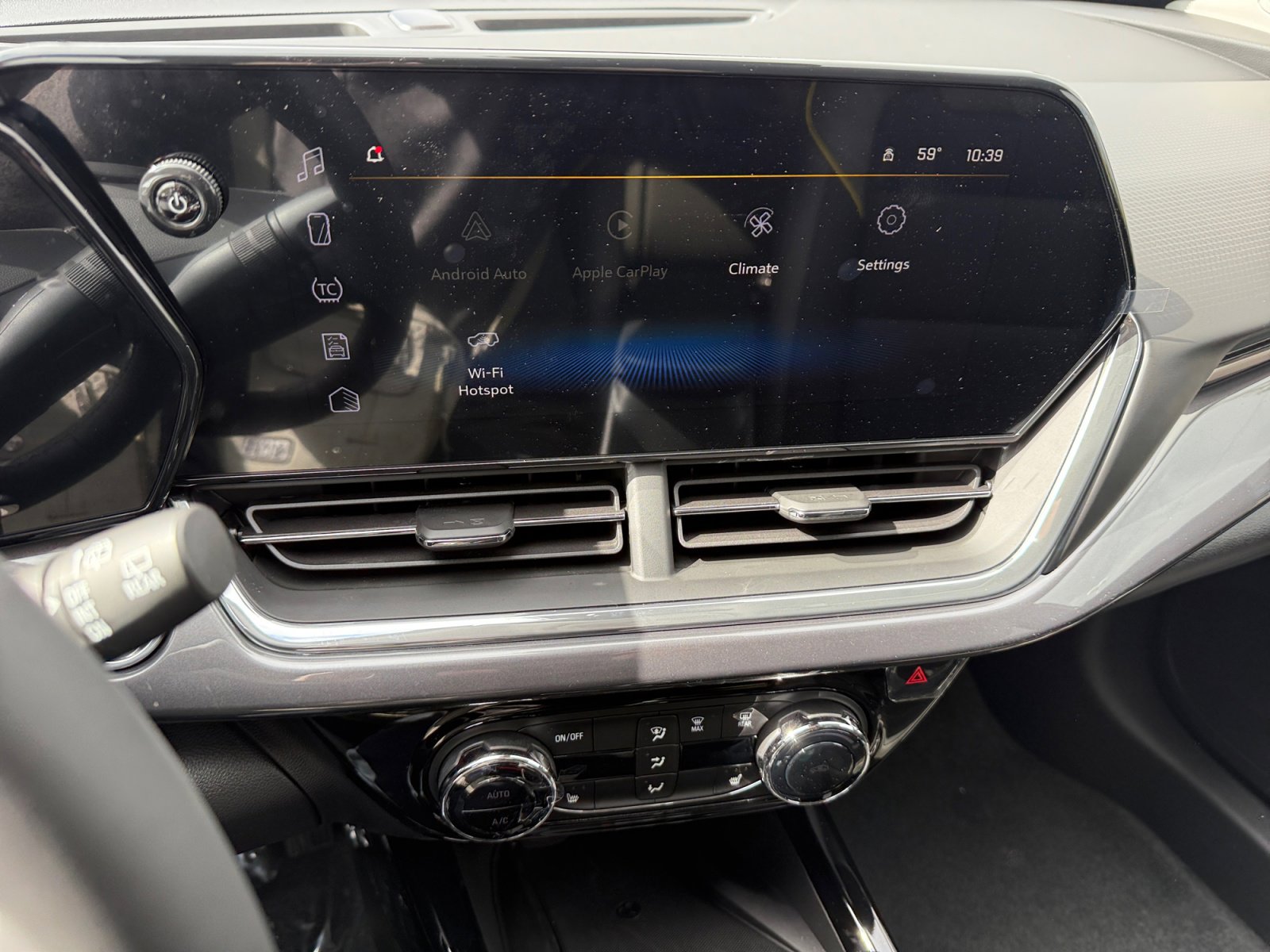 New 2026 Chevrolet Trax ACTIV w/ Sunroof Package FWD image 12