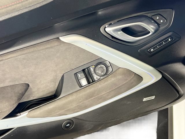 Used 2022 Chevrolet Camaro ZL1 RWD image 11