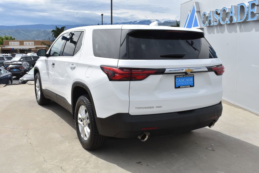 Used 2022 Chevrolet Traverse LS AWD/4WD image 6