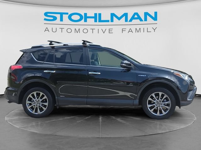 Used 2018 Toyota RAV4 Limited AWD/4WD image 4