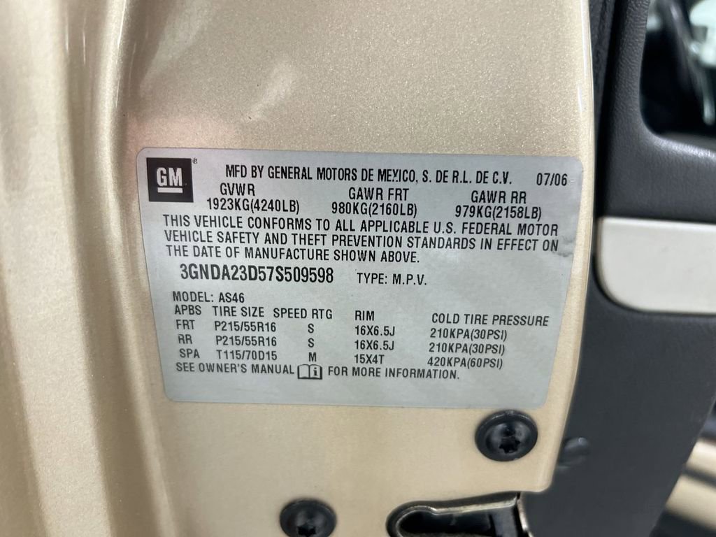 Used 2007 Chevrolet HHR LT image 25