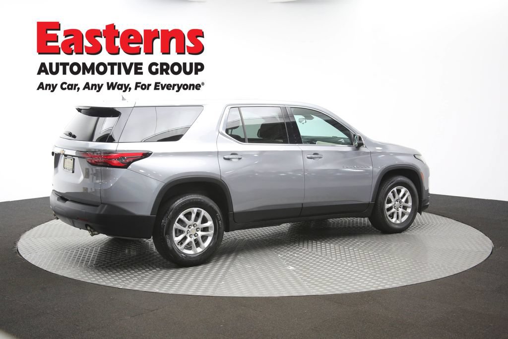 Used 2023 Chevrolet Traverse LS FWD image 41
