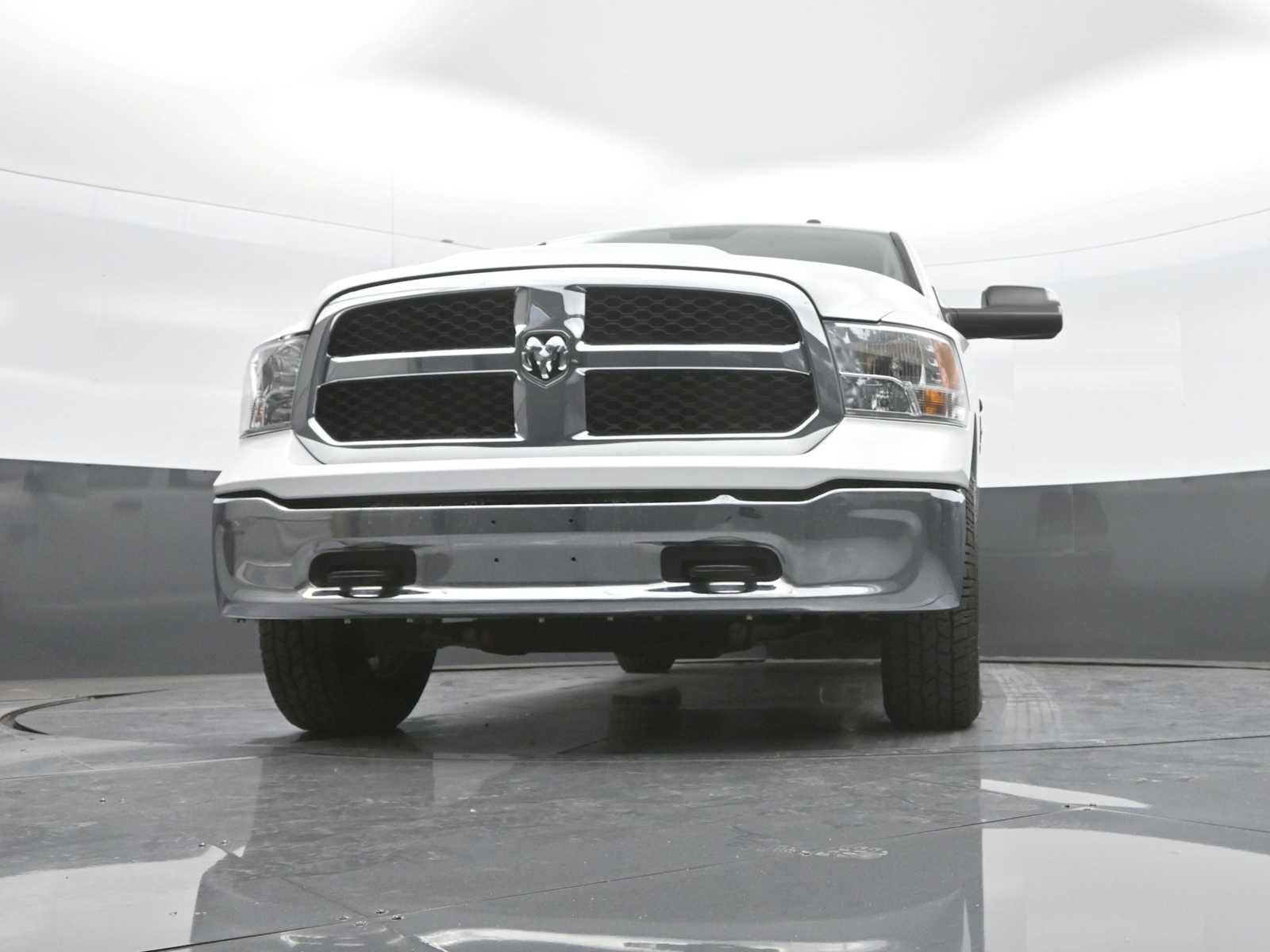 Used 2022 RAM 1500 Tradesman w/ Chrome Appearance Group AWD/4WD image 39