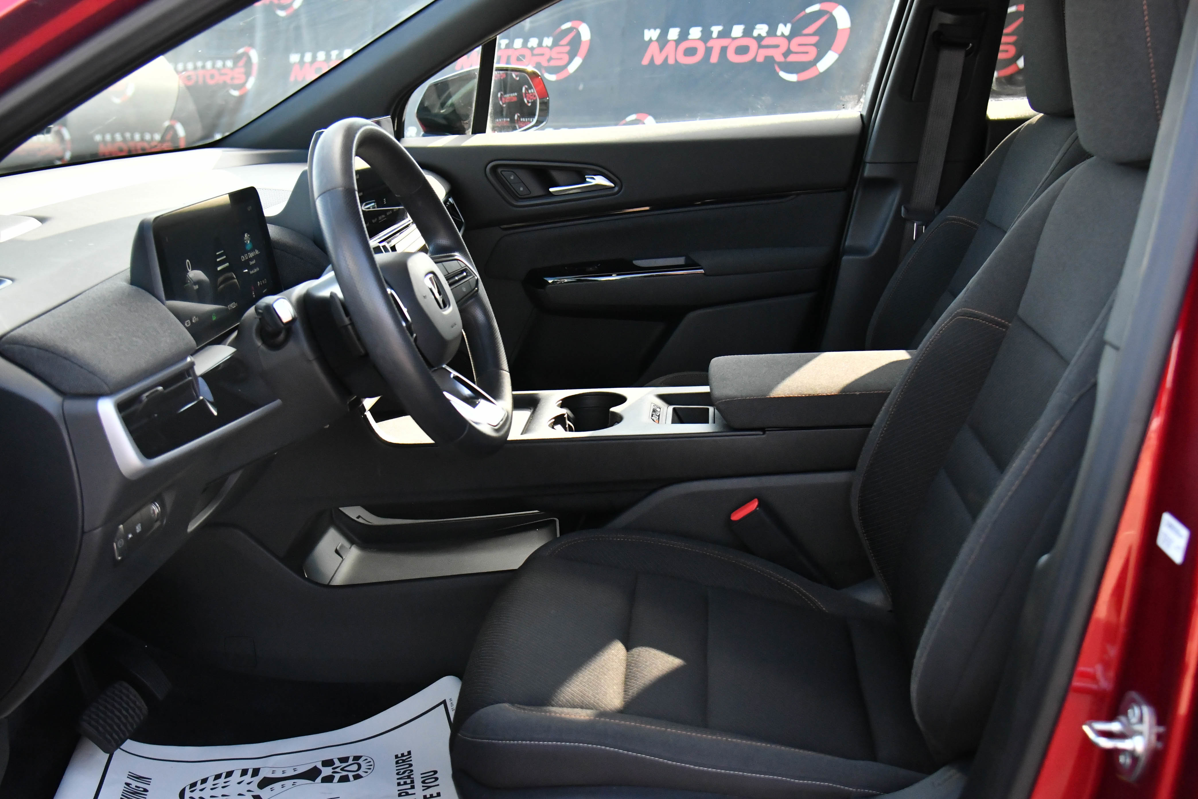 Used 2024 Honda Prologue EX image 18