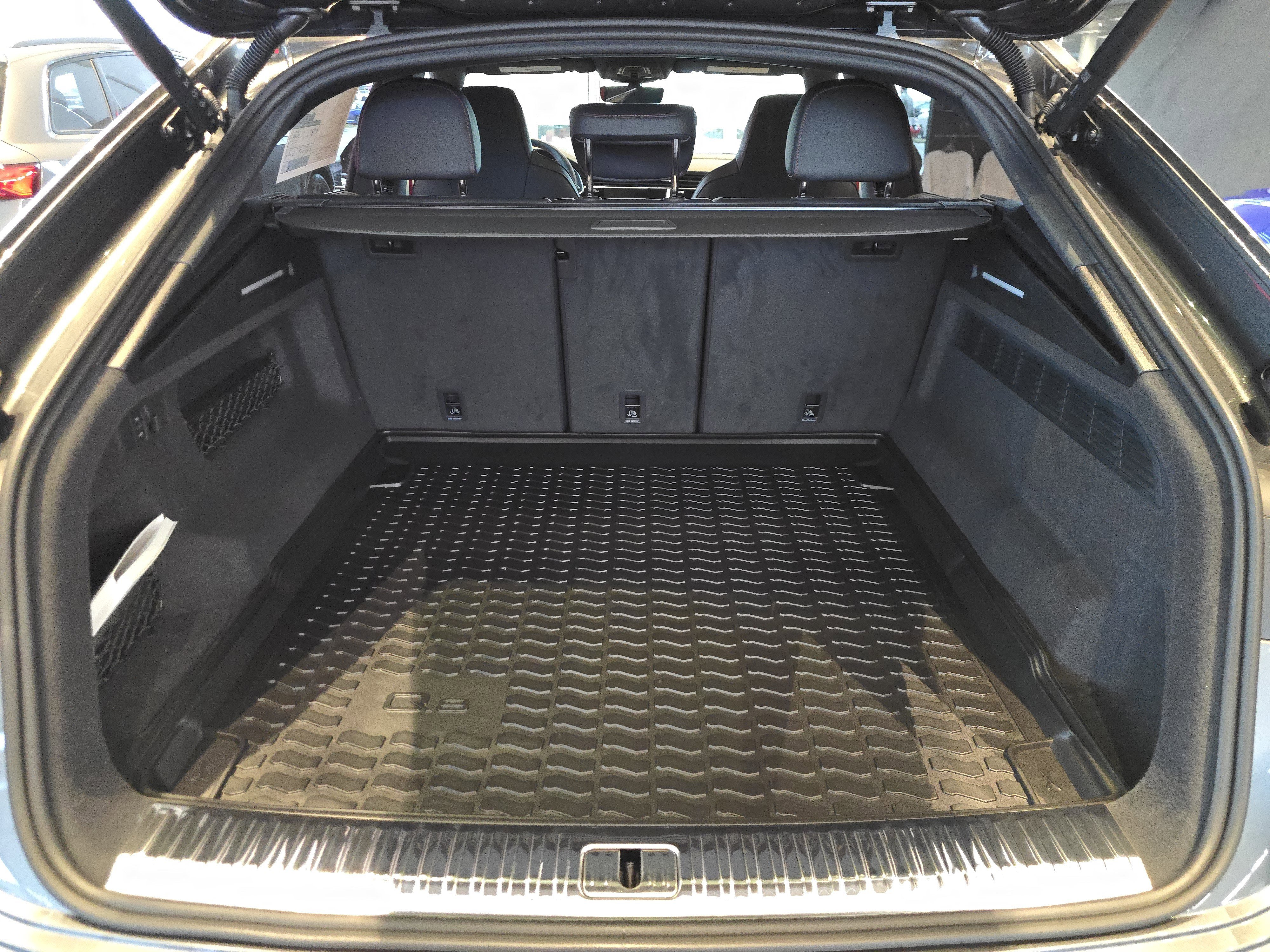 New 2026 Audi Q8 Prestige image 15