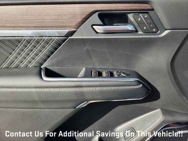 New 2026 GMC Acadia Denali w/ Super Cruise Package image 17