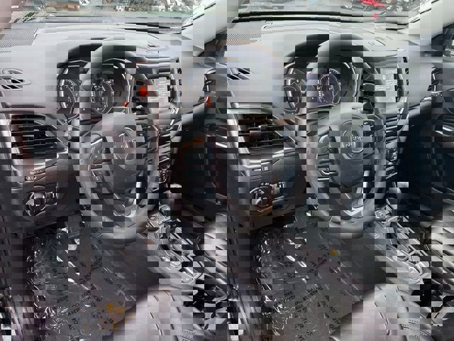 Used 2020 Jeep Cherokee Latitude Plus image 12