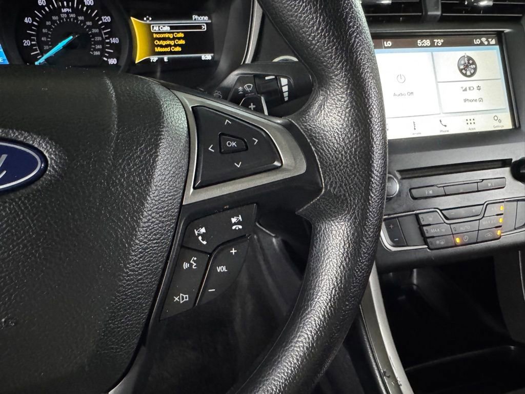 Used 2018 Ford Fusion SE w/ Fusion SE Technology Package FWD image 27