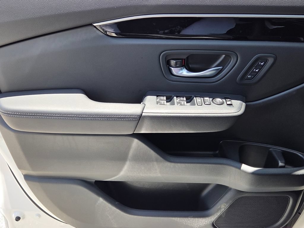 Certified 2025 Honda Pilot EX-L image 31