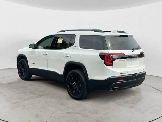 Used 2023 GMC Acadia SLT w/ GMC Pro Grade Package AWD/4WD image 3