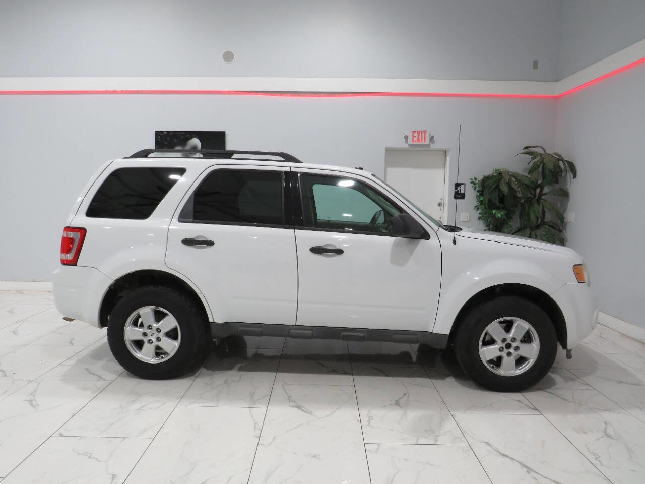 Used 2012 Ford Escape XLT image 3