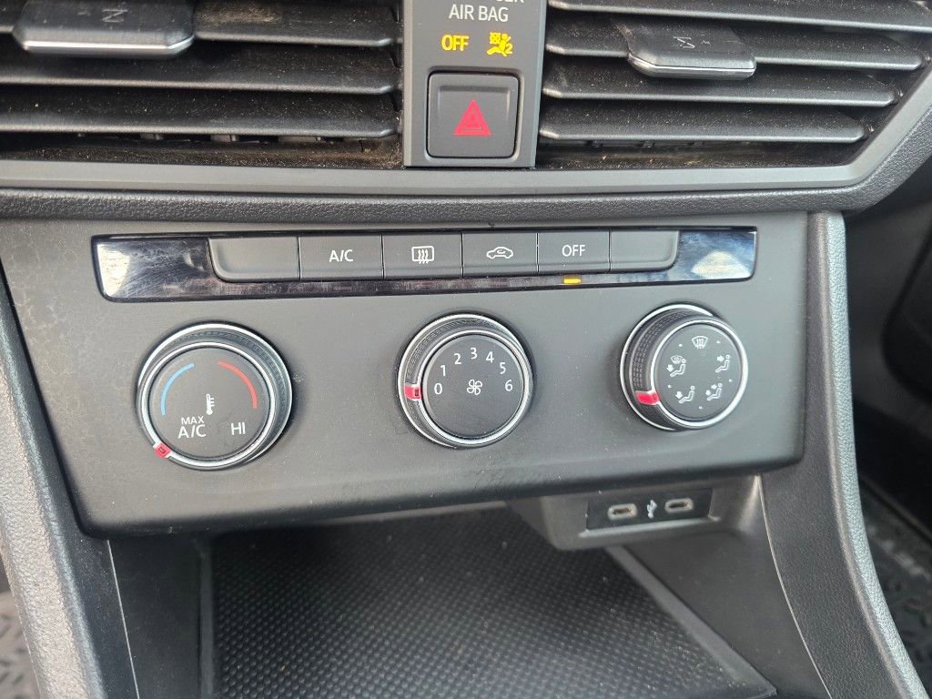 Used 2023 Volkswagen Jetta Sport image 20