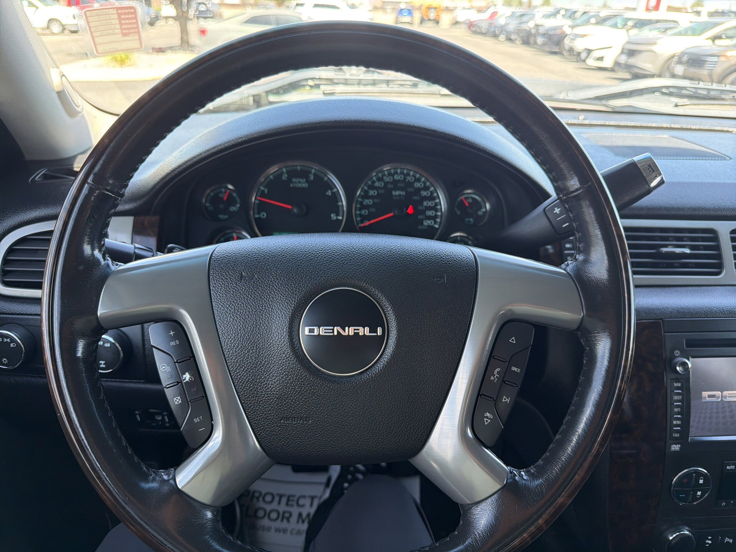 Used 2013 GMC Sierra 2500 Denali w/ Suspension Package, Off-Road AWD/4WD image 13