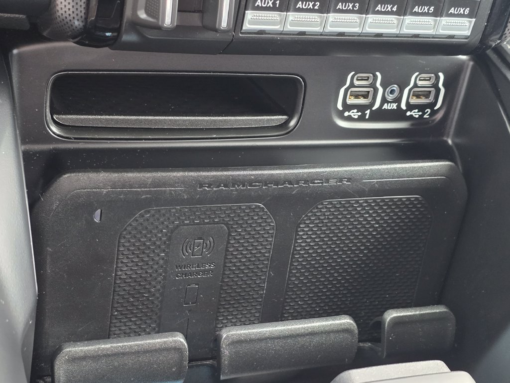 Used 2022 RAM 2500 Limited AWD/4WD image 40