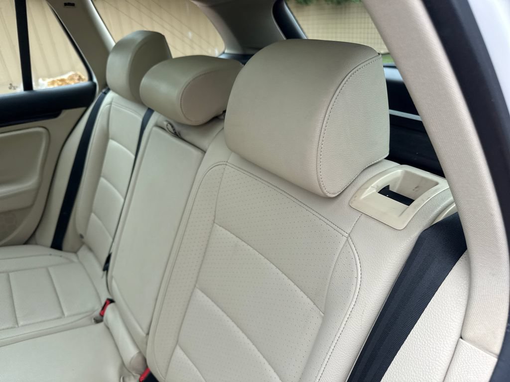 Used 2013 Volkswagen Jetta TDI FWD image 20