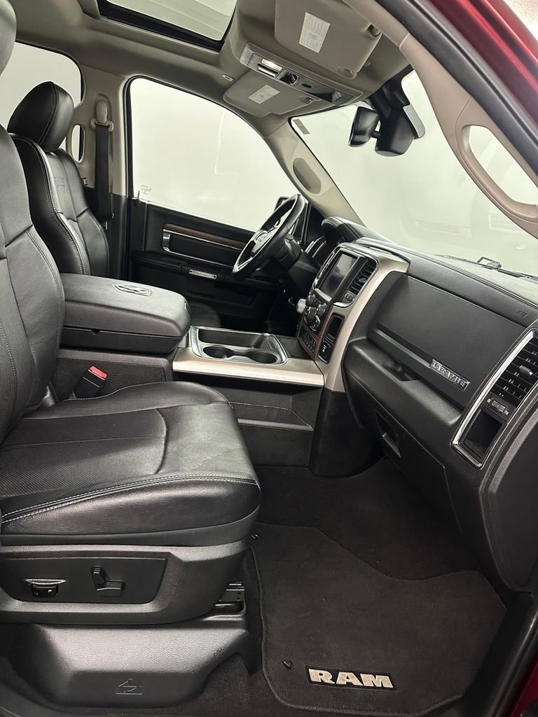 Used 2018 RAM 1500 Laramie w/ Convenience Group AWD/4WD image 39
