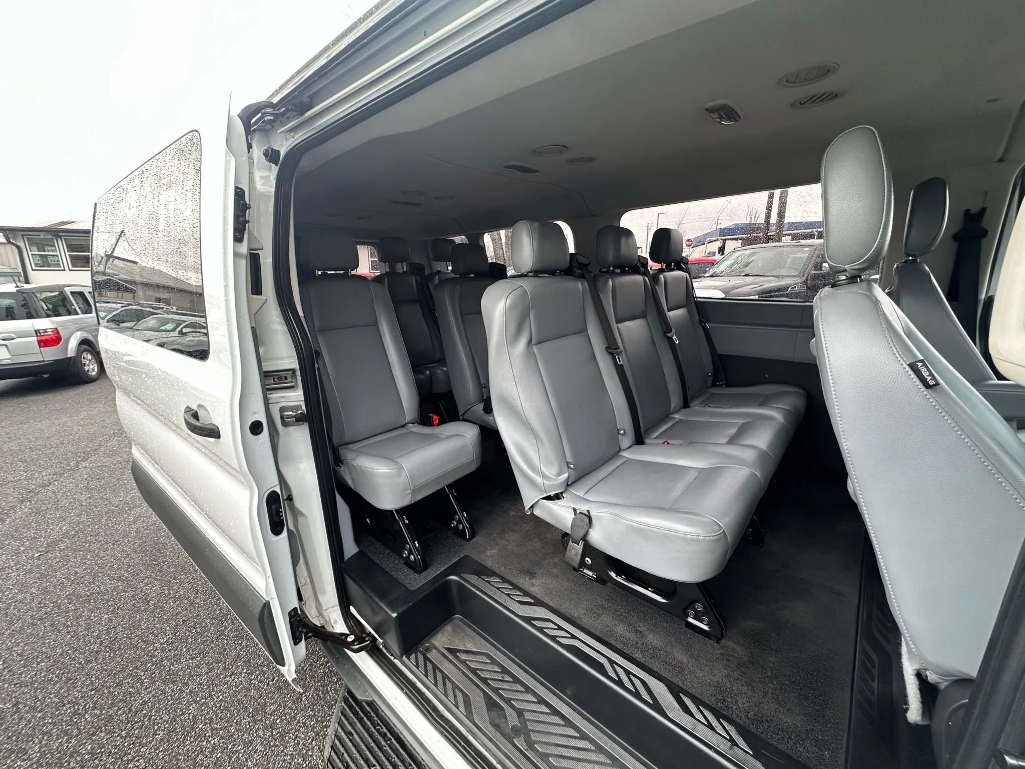 Used 2017 Ford Transit 350 XL image 14