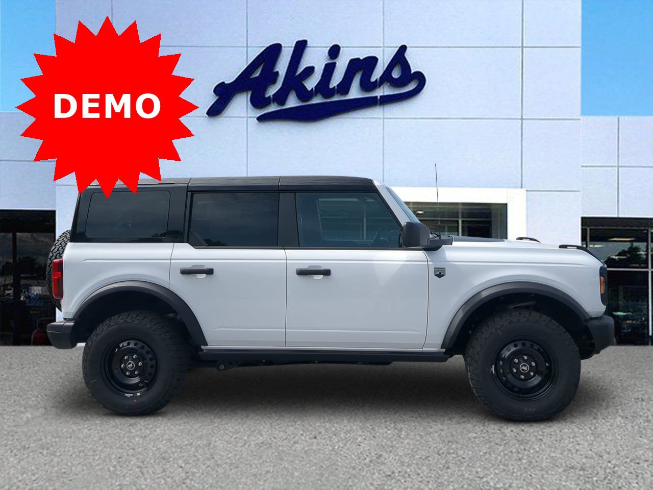 New 2026 Ford Bronco Big Bend w/ Black Diamond Package