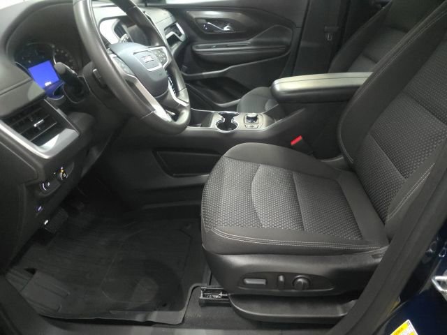 Used 2023 GMC Terrain SLE w/ Driver Convenience Package image 16