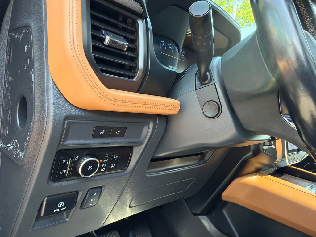 Used 2023 Ford Expedition Max Platinum AWD/4WD image 37