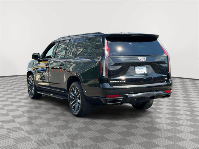Used 2023 Cadillac Escalade ESV Sport AWD/4WD image 5