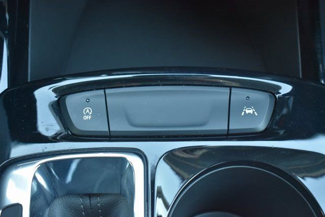 Used 2025 Chevrolet Trax LT w/ LT Convenience Package image 28