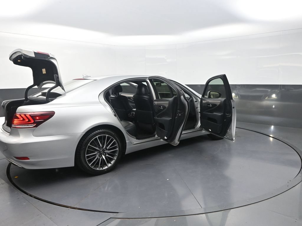 Used 2013 Lexus LS 460 AWD w/ F-Sport Pkg image 38
