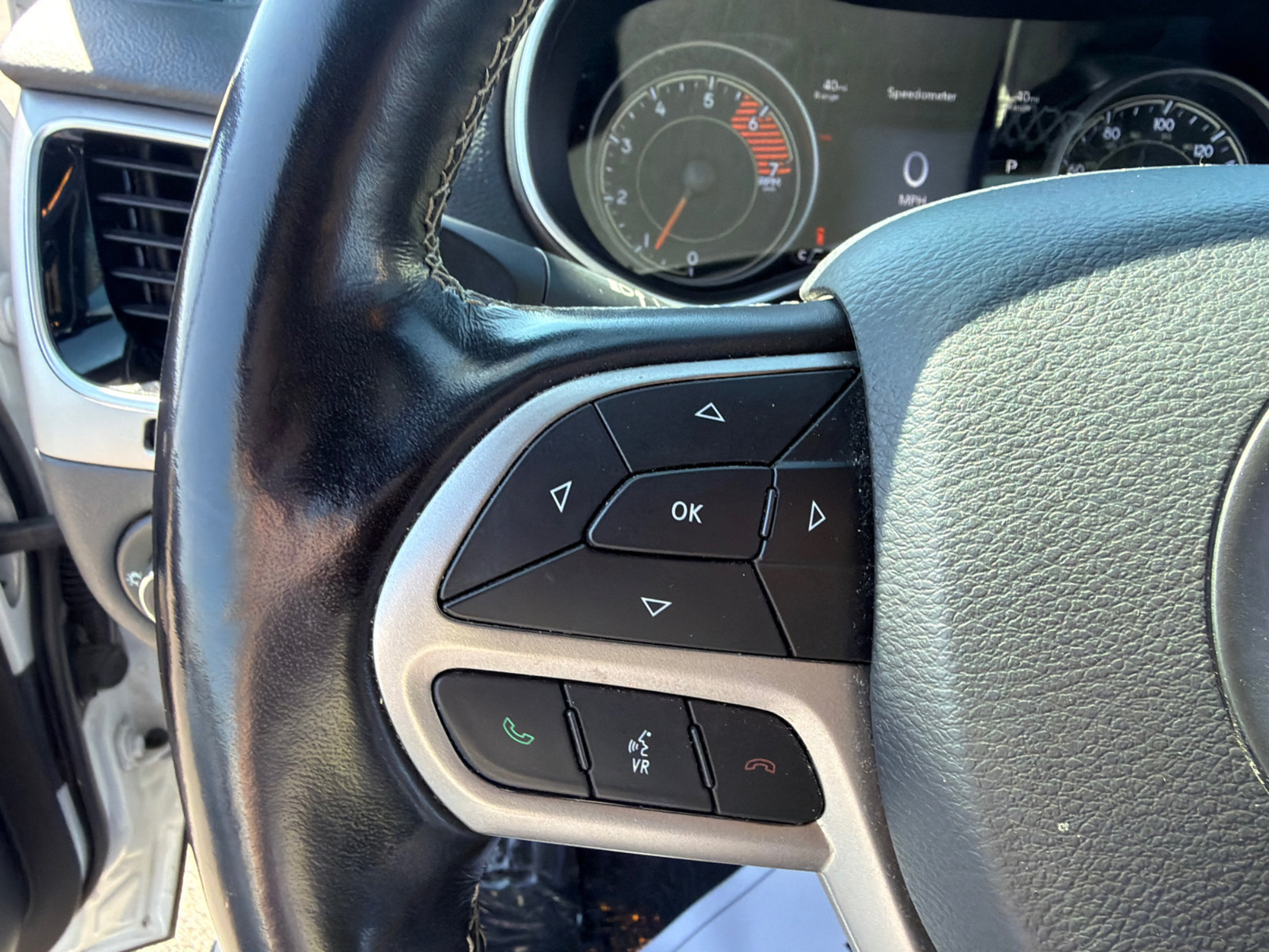 Used 2021 Jeep Cherokee Latitude Lux 80th Anniv w/ Quick Order Package 2YU 80th AWD/4WD image 19