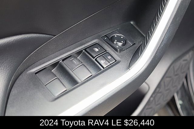 Used 2024 Toyota RAV4 LE image 33
