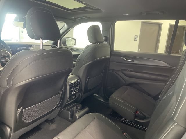 New 2026 Jeep Grand Cherokee L 4WD image 19