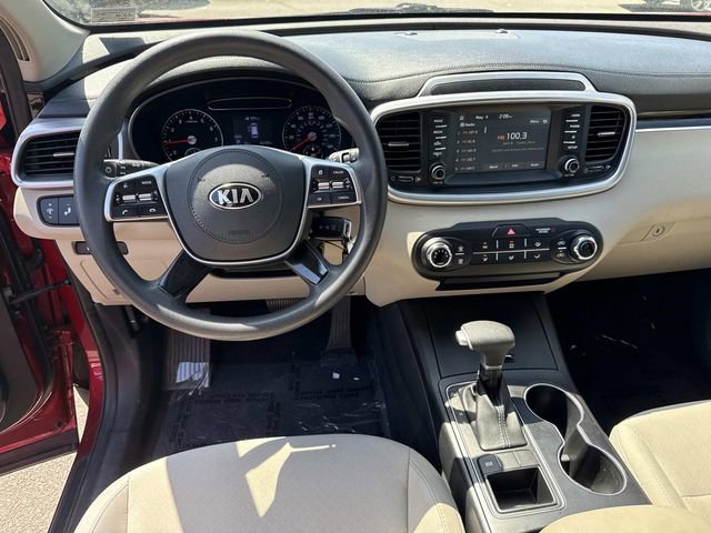 Used 2020 Kia Sorento LX FWD image 17