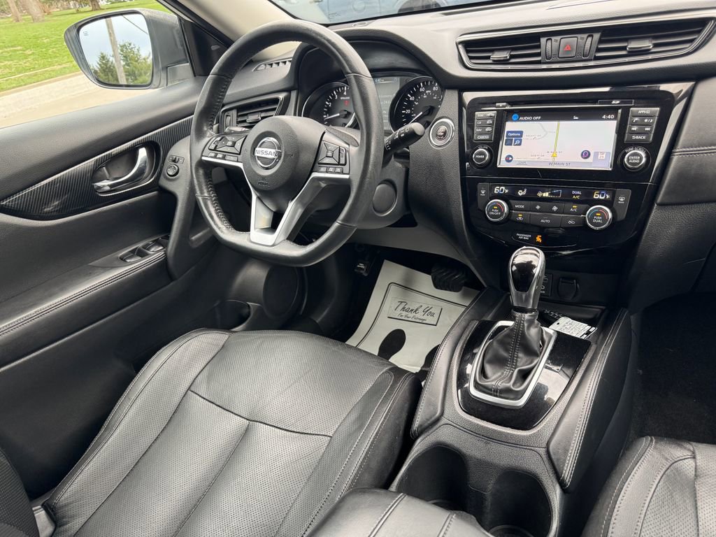 Used 2017 Nissan Rogue SL image 23