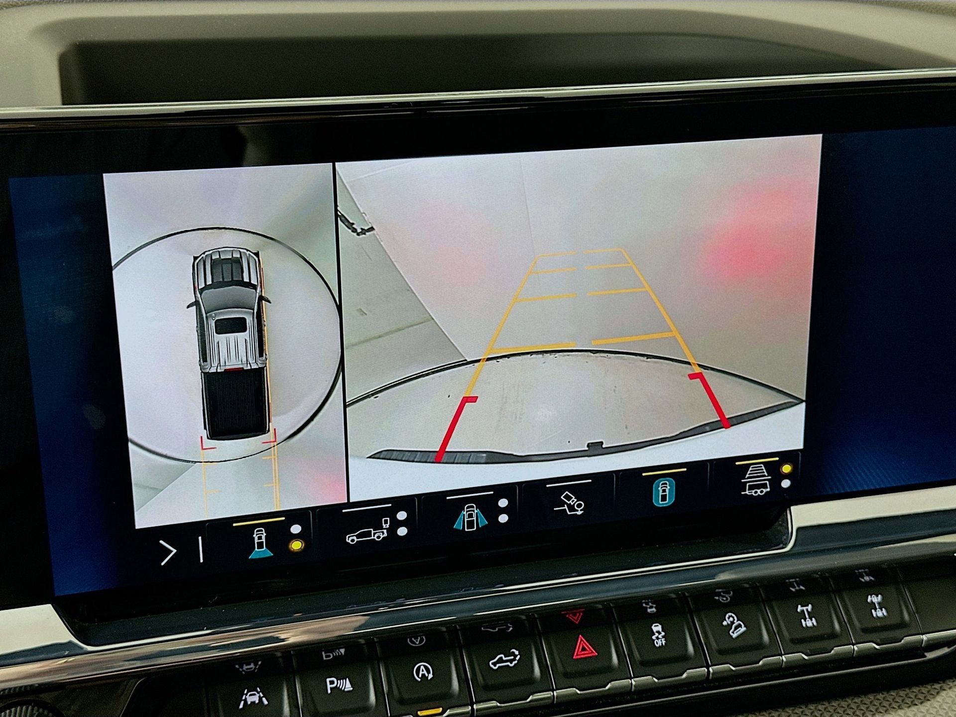 Used 2023 Chevrolet Silverado 1500 ZR2 w/ Technology Package image 15