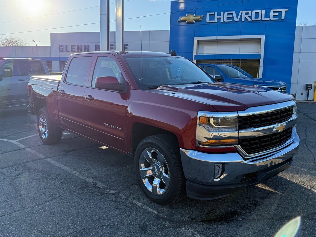 Certified 2018 Chevrolet Silverado 1500 LT w/ LT Eassist Package image 9