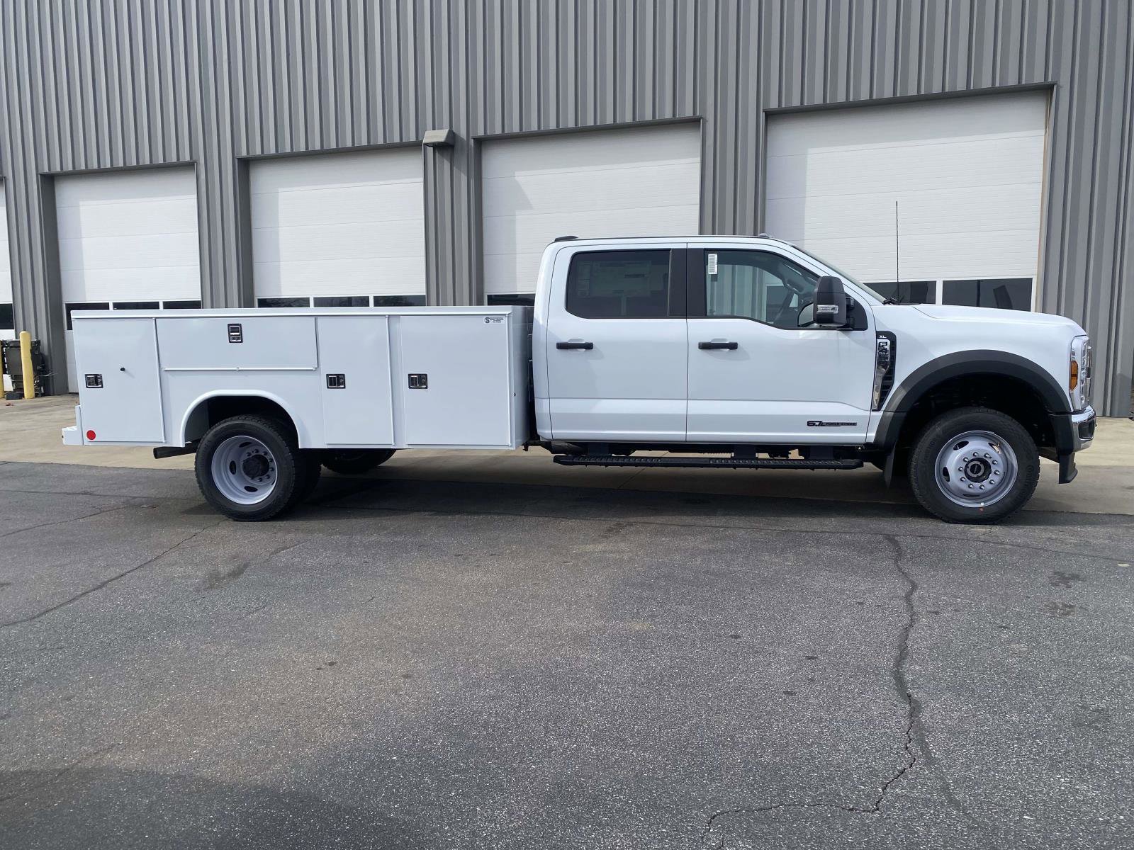 New 2026 Ford F450 XL image 9