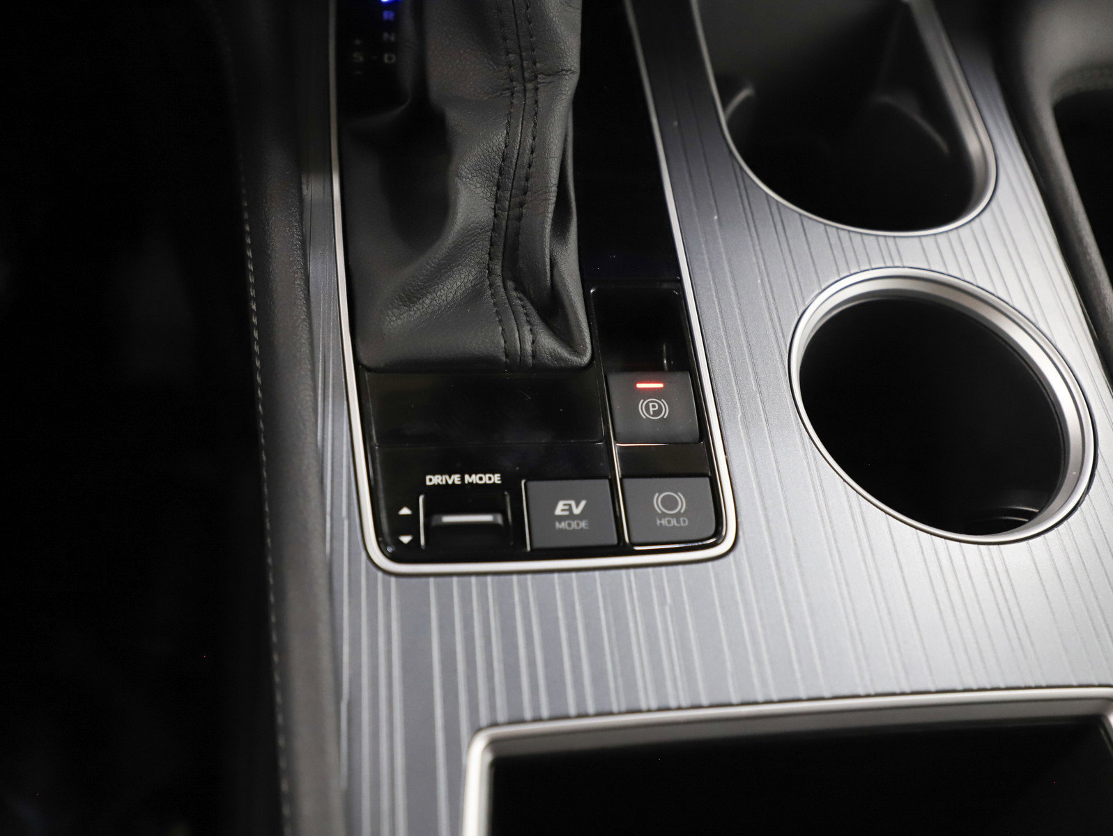 Used 2025 Toyota Sienna XLE image 27