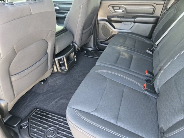 Used 2025 RAM 1500 Warlock AWD/4WD image 39