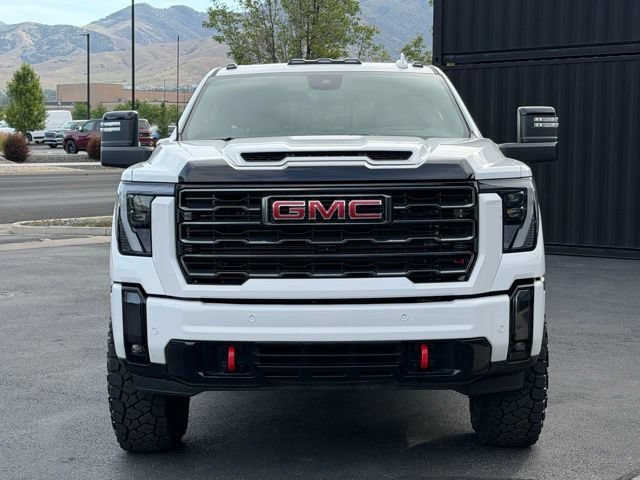 Used 2024 GMC Sierra 3500 AT4 w/ AT4 Premium Plus Package AWD/4WD image 2