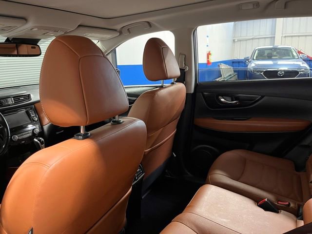 Used 2017 Nissan Rogue SL w/ SL Premium Package image 17