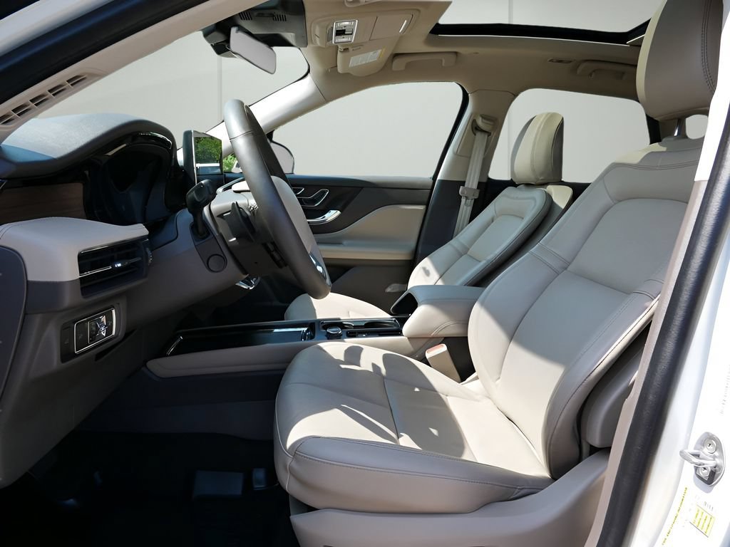 Certified 2023 Lincoln Corsair Reserve w/ Equipment Group 201A AWD/4WD image 10